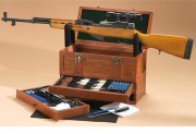 универсальный набор DAC для чистки 63 предмета с подставкой для чистки, деревянным ящиком и набором отверток для оружия